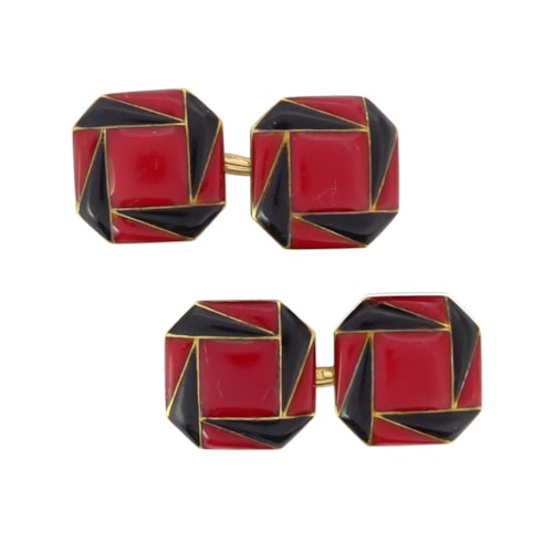 Pair of Art Deco black and red enamel and 18ct gold cufflinks, French c.1925, the canted square panels with geometric design,